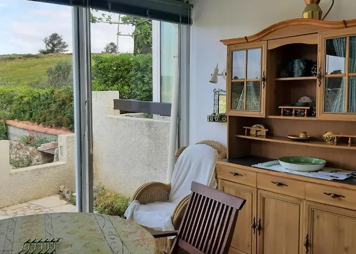 Garrigue Sur Cour Nyaraló